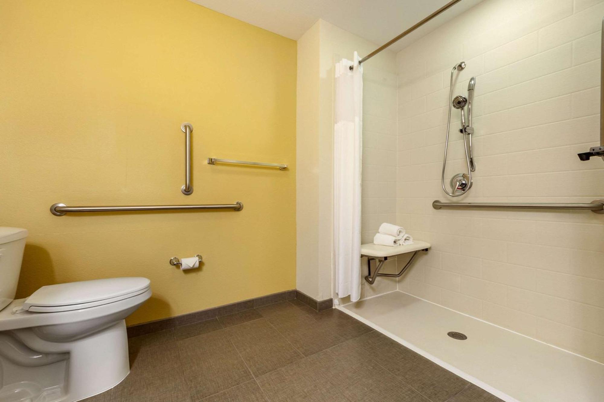 Sleep Inn & Suites Fargo Medical Center Luaran gambar
